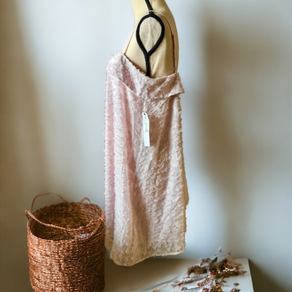 Clover and Sloane Pink Fuzzy Dress Size Large - Picture 9 of 16